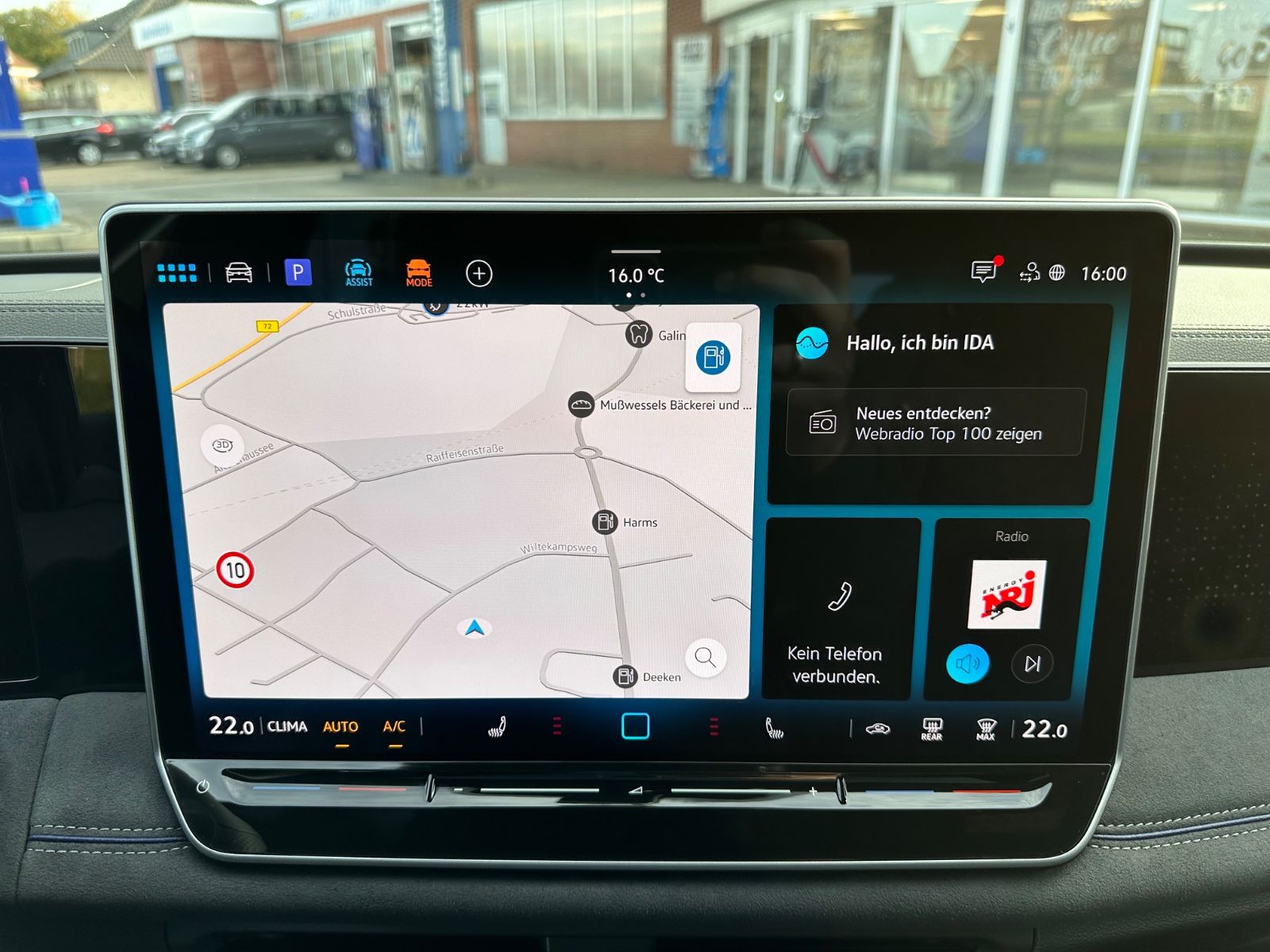 Fahrzeugabbildung Volkswagen Tiguan R-Line 2.0 TDI DSG Black/Pano/Matrix/AHK