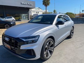 Audi Q8 - 2