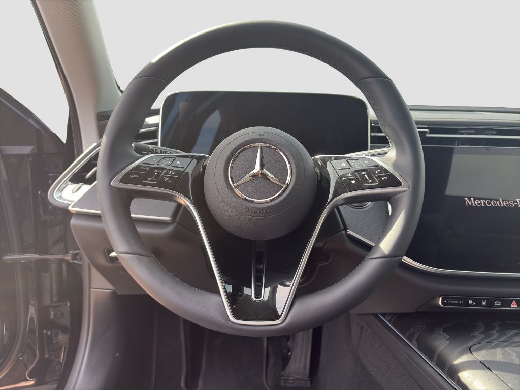 Fahrzeugabbildung Mercedes-Benz E 200 d T TAXI Avantgarde*LED*DISTRONIC*PDC*RFK