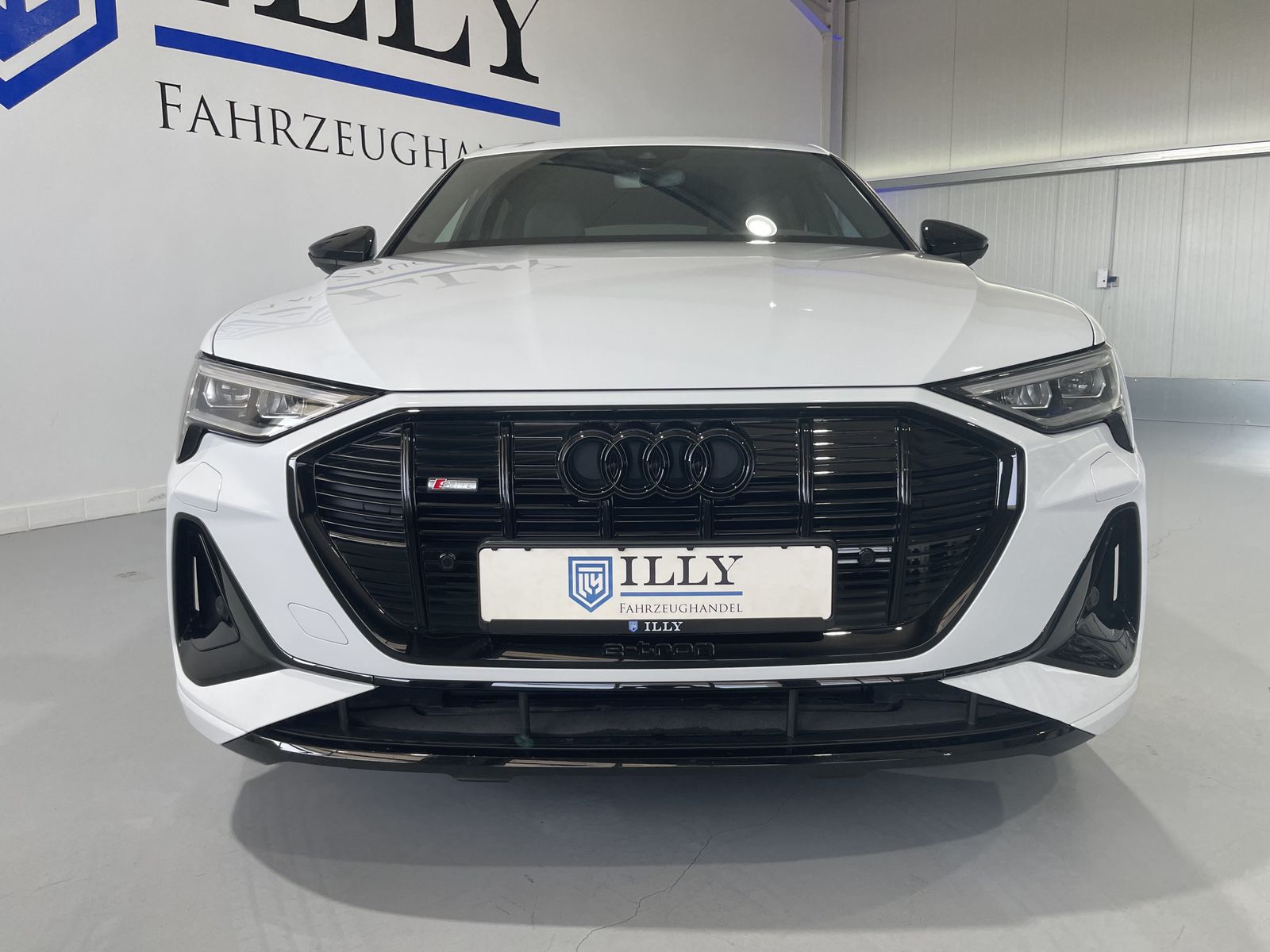 Fahrzeugabbildung Audi e-tron 55 Quattro*S line*LED*Optik*Black Edition