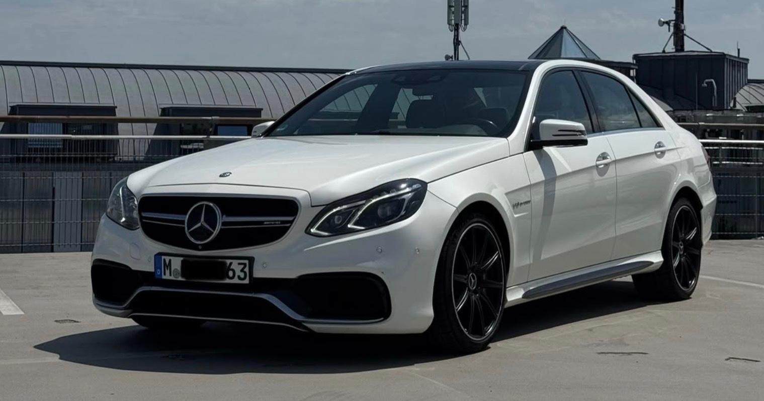 Mercedes-Benz E 63 S AMG unfallfrei Carbonpaket Keramikbremsen