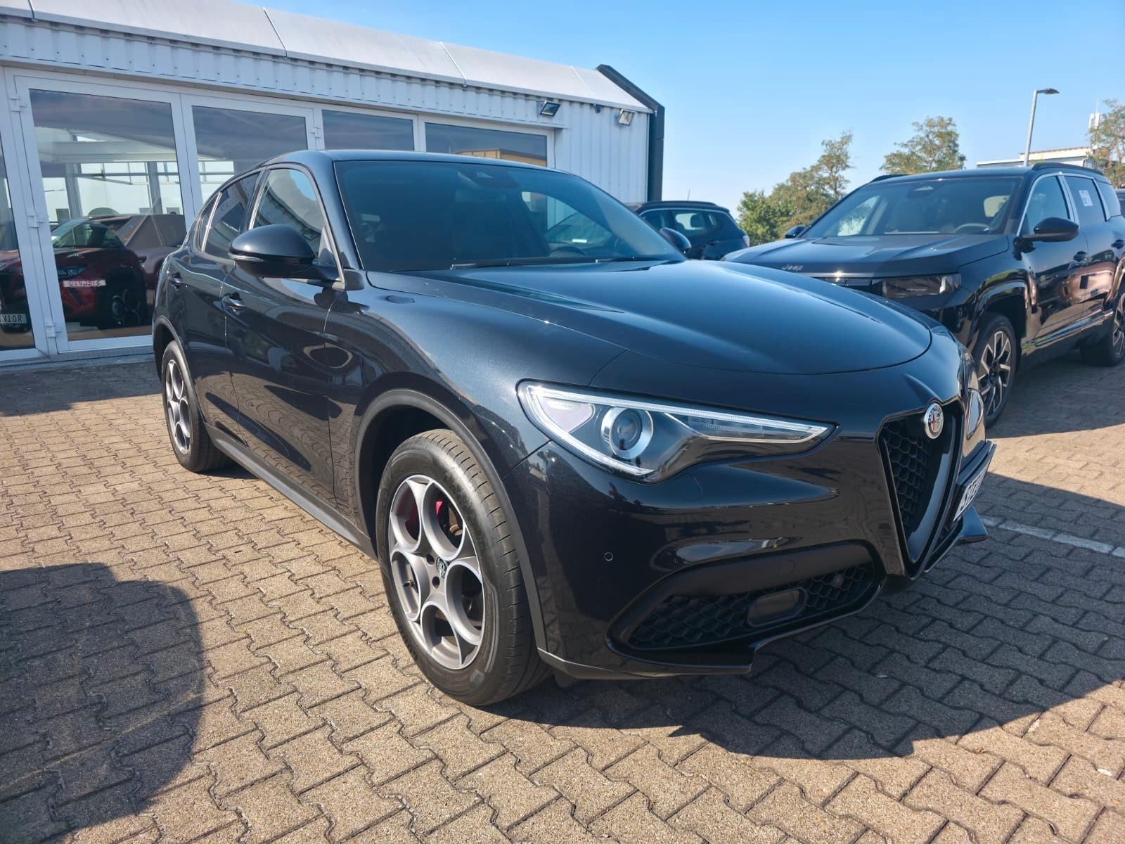 Alfa Romeo Stelvio Sprint 2.0 Turbo 16V 147kW (200 PS)