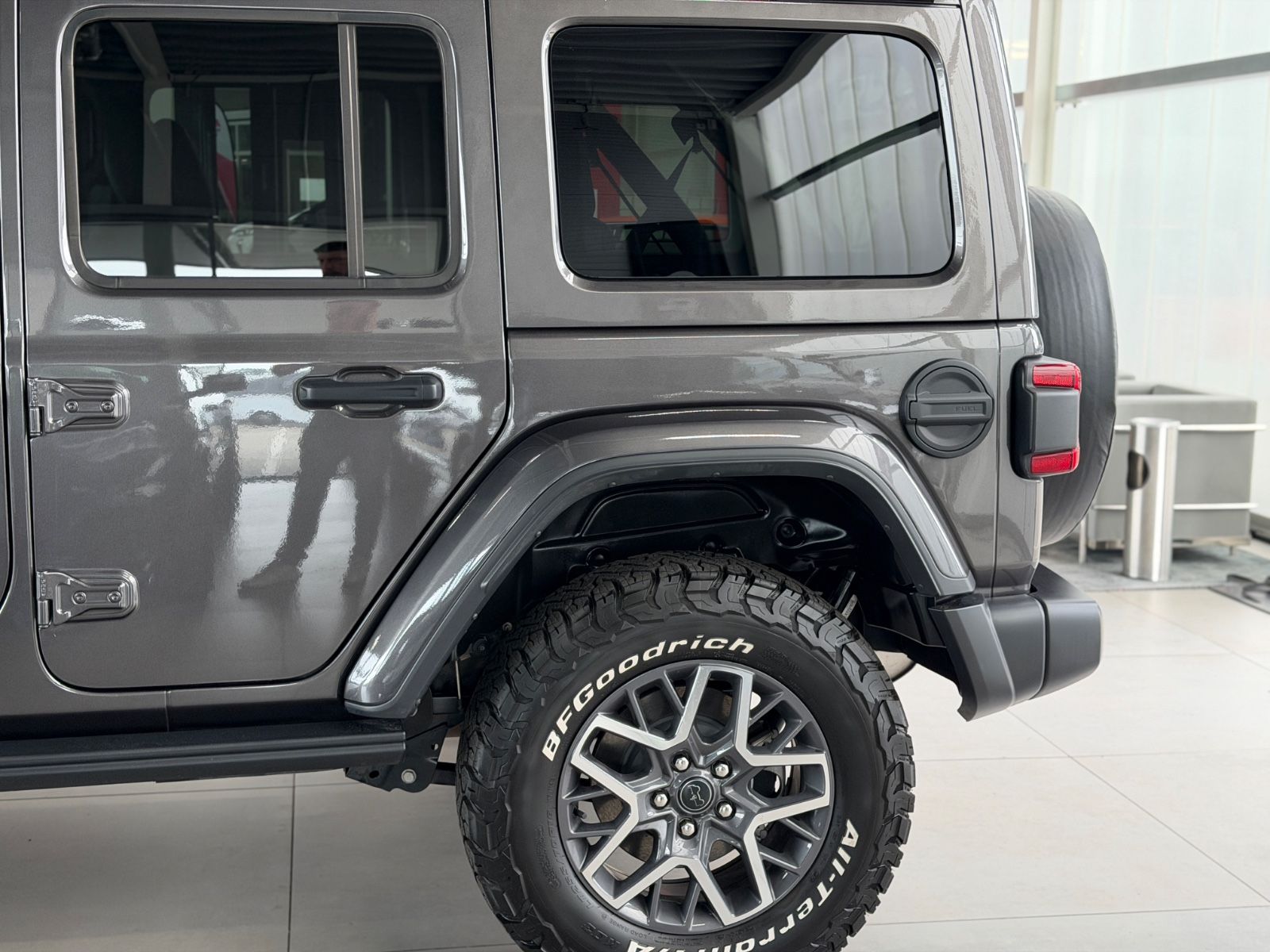 Fahrzeugabbildung Jeep 2.0 Wrangler Unlimited Sahara Leder Top