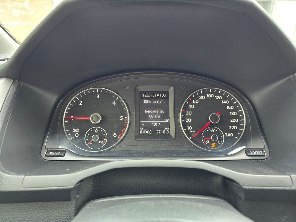 VW Caddy Kasten Edition 35 2.0TDI 150PS AHK ACC VW Caddy Kasten Edition 35 2.0TDI 150PS AHK ACC