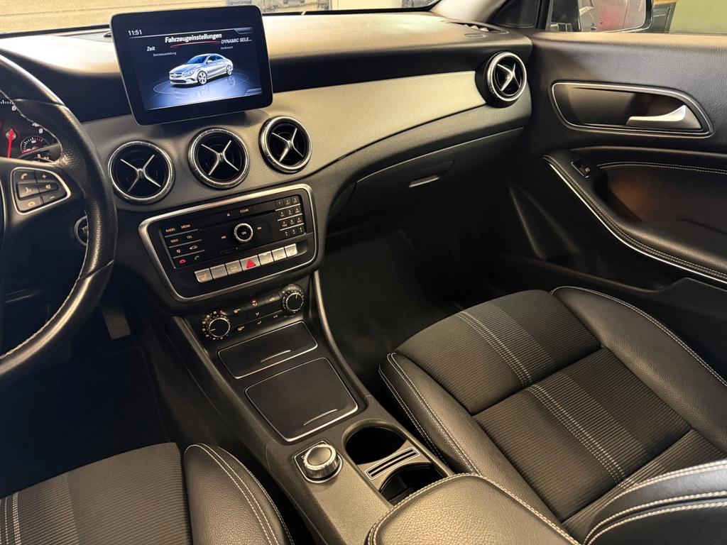 Mercedes-Benz CLA 180