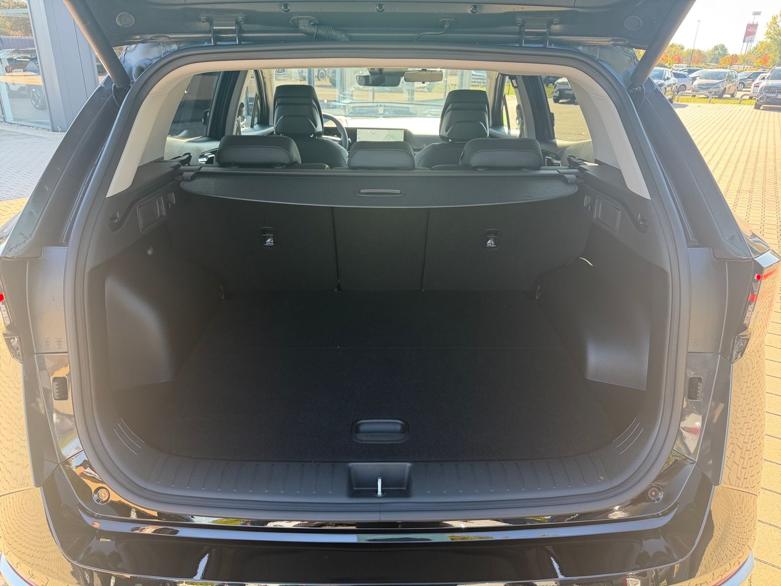 Fahrzeugabbildung Kia SPORTAGE 1.6D 48V 2WD DCT SPI DRIVE FAHRSCHULE