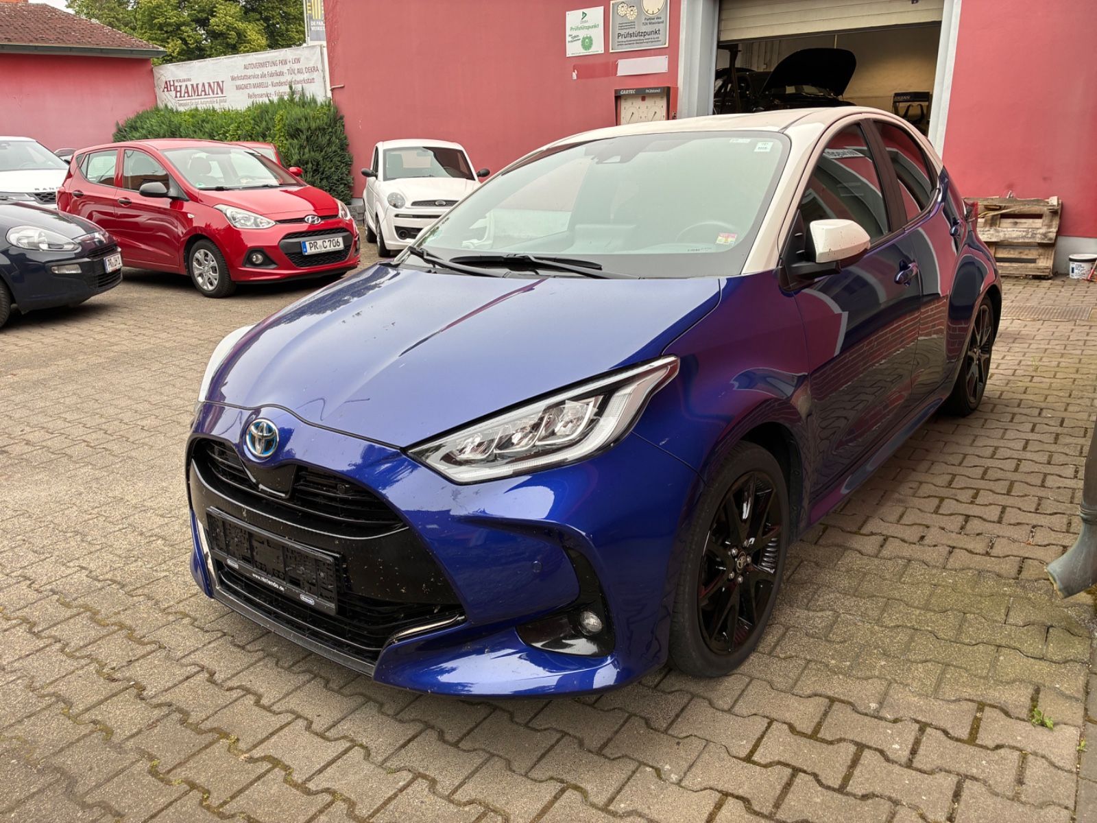 Toyota Yaris Hybrid Style-Automatik-5-tür-Bicolor-Navi-