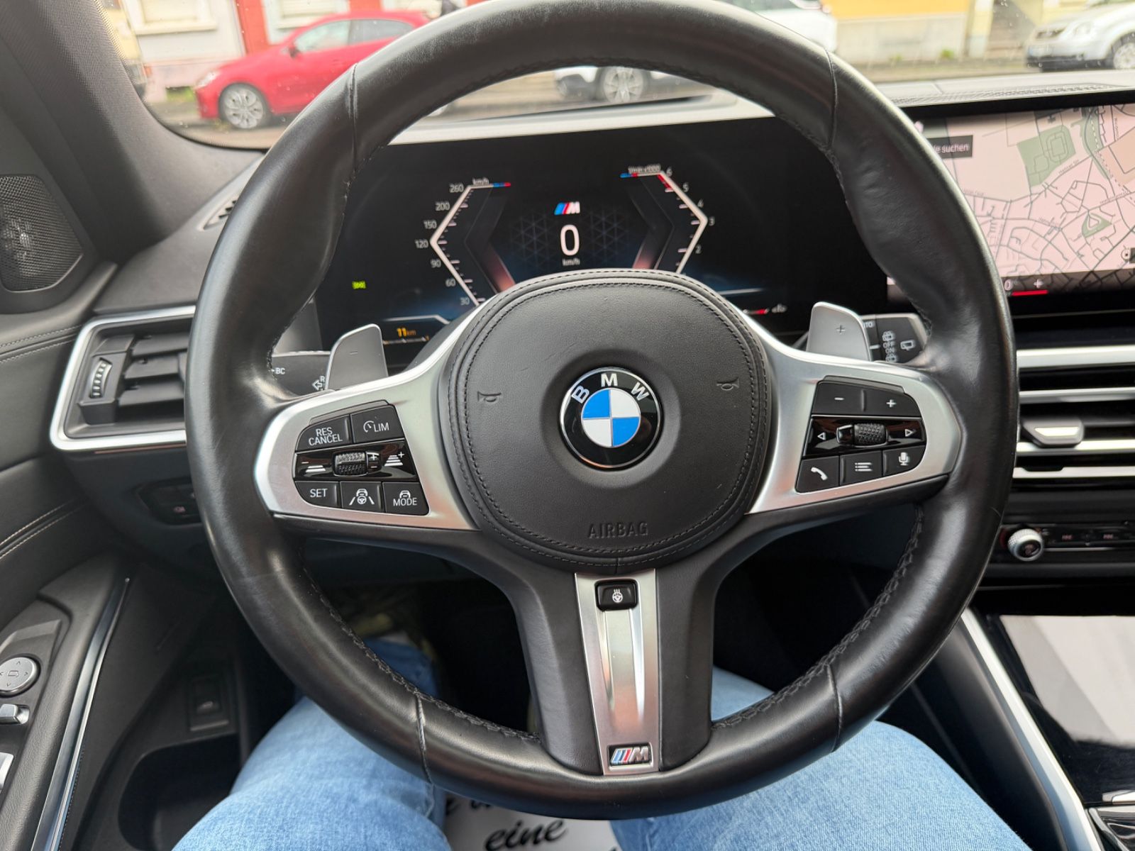 Fahrzeugabbildung BMW 330d xDrive Touring M SPORT PRO PANO STANDH. AHK