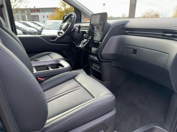 Hyundai STARIA 1.6 T-GDI Signature (225PS) Panodach