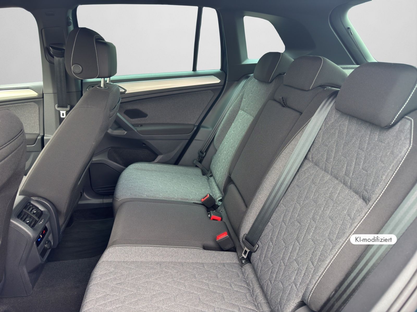 Volkswagen Tiguan - Bild 15