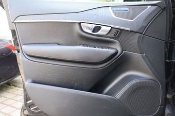 Volvo XC90 - 9