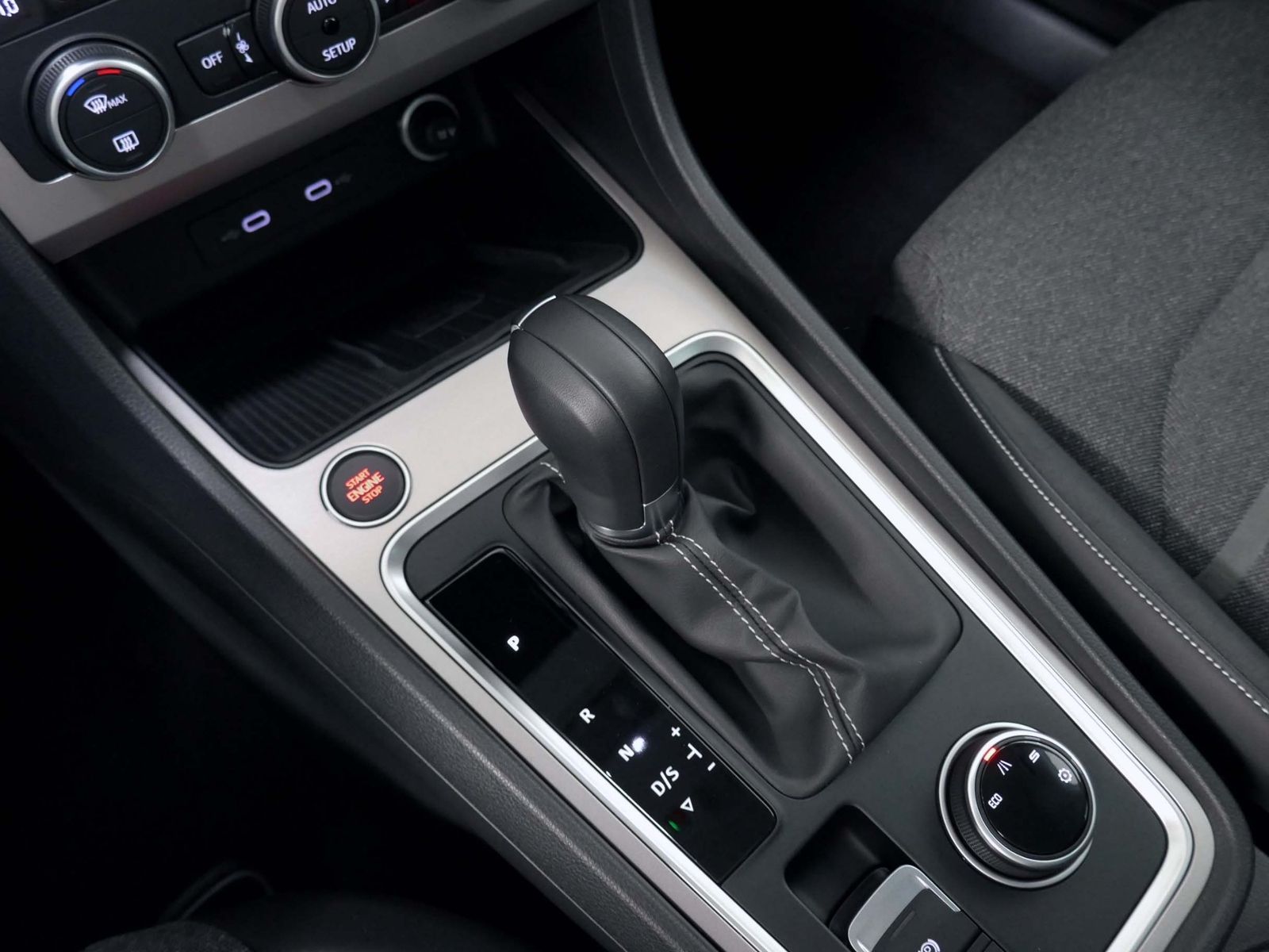 Fahrzeugabbildung SEAT Ateca X-Perience 1.5 TSI | LED AHK RFK ACC