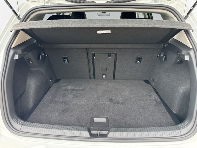 Golf 1.0 TSI FACELIFT AHK+HEAD-UP+RFK+ACC+NAVI.+