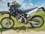 Kawasaki KLX 125 - KAWASAKI KL 125