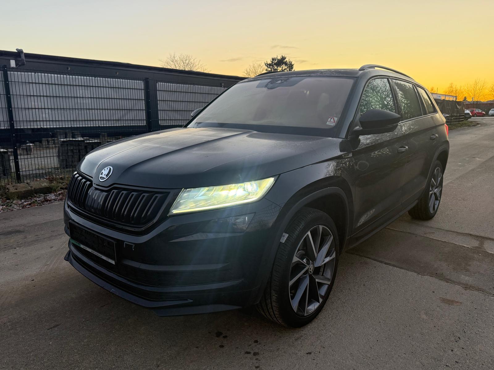 Skoda Kodiaq Sportline 4×4 2.0 TSI /AHK/ST-HZ/PANO/ACC