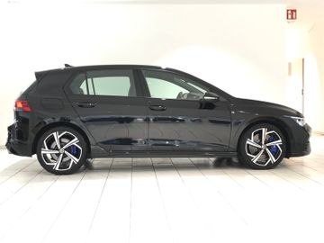 Volkswagen Golf VIII R Lim. 4M 2.0 TSI DSG ACC LED 1.HAND