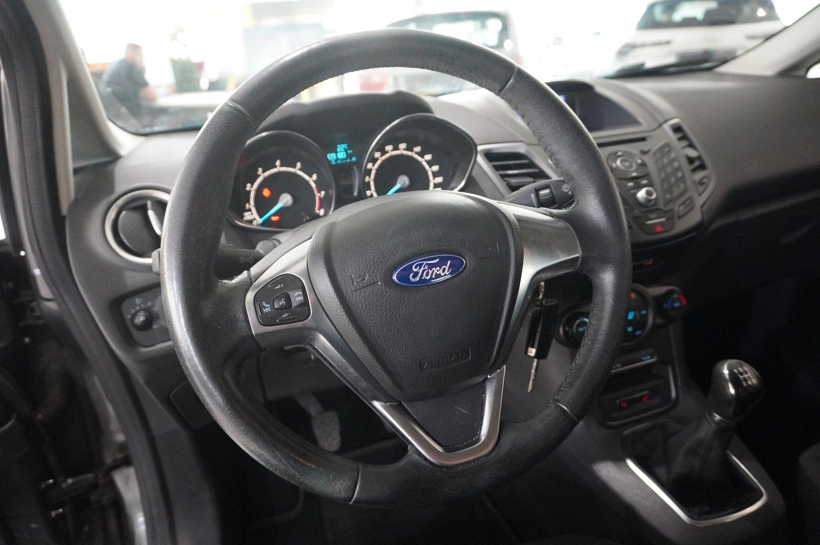 Fahrzeugabbildung Ford Fiesta 1,0 TREND 5-TÜR LED/SHZ/PDC/NEBEL/USB