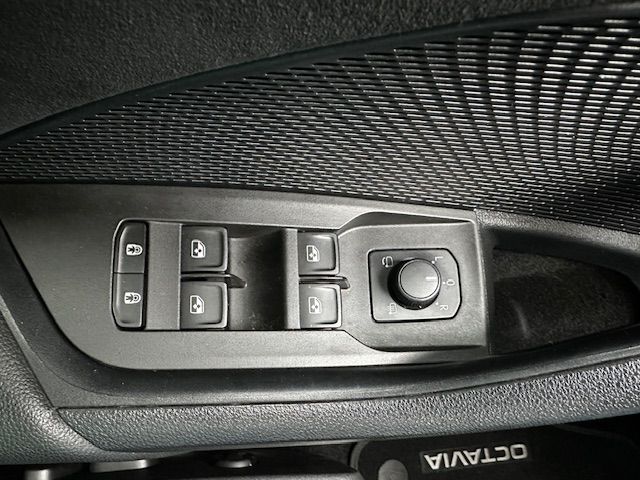 Octavia Combi RS Plus NAV;HUD;DCC;ACC;AHK;PANO