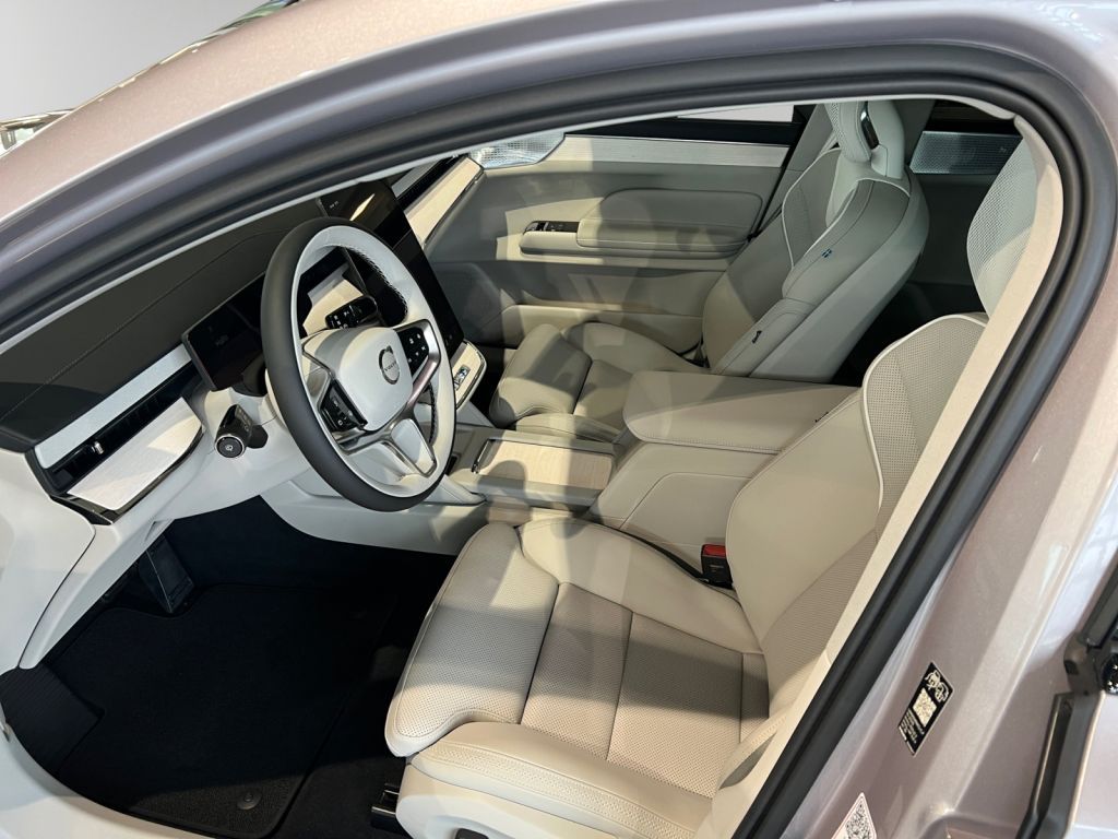 VOLVO ES90 Single Motor Ultra,Bowers &W,22 Zoll,Pilot VOLVO ES90 Single Motor Ultra,Bowers &W,22 Zoll,Pilot