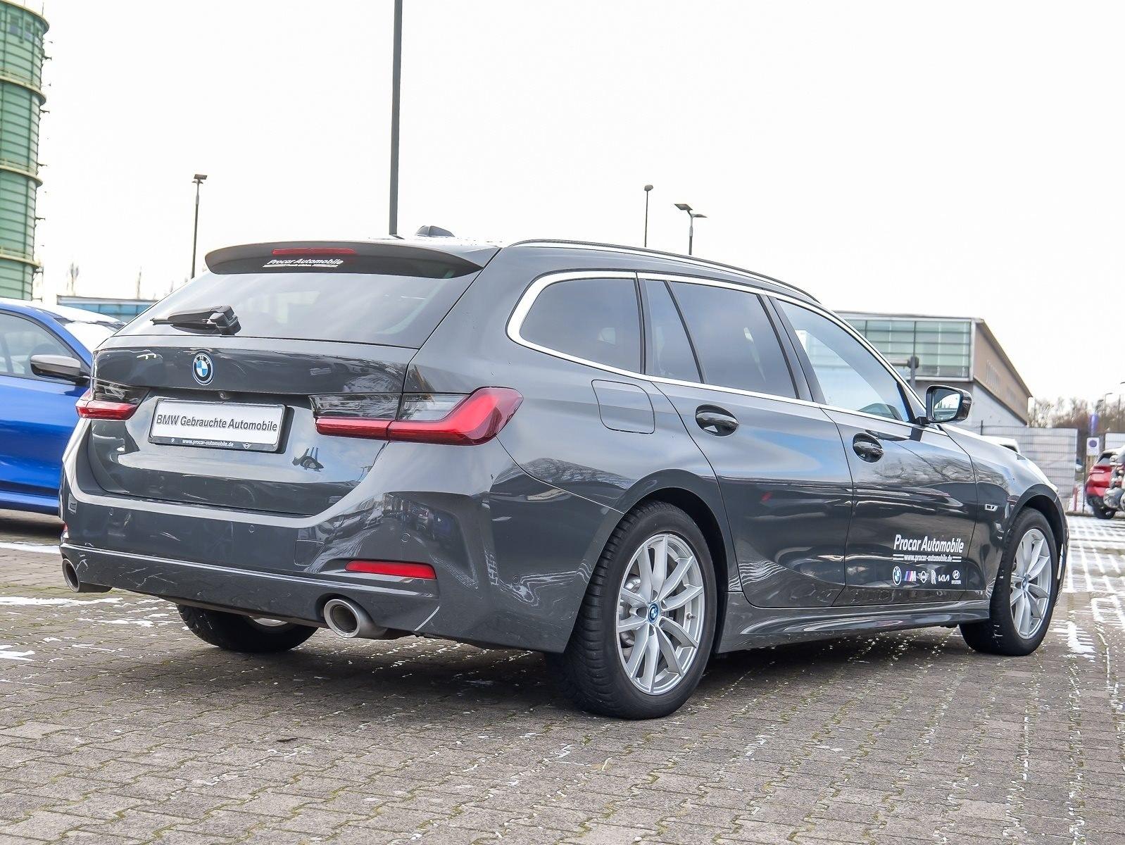 BMW 330e xDrive Touring LC Prof. ACC Pano LED RFK DA