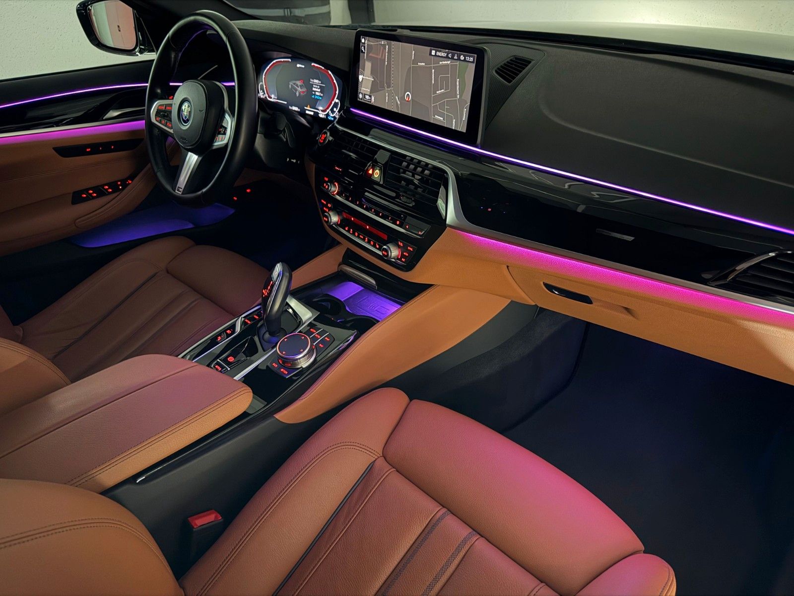 Fahrzeugabbildung BMW 530 e M SPORT/LED/HuD/LIVE COCKPIT+/19% MwSt.