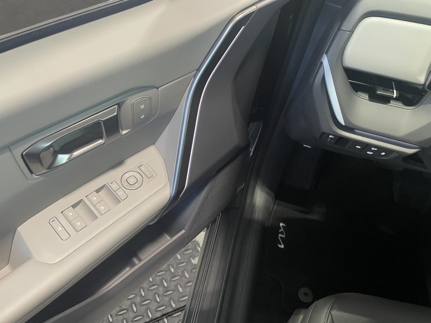 Fahrzeugabbildung Kia Seltos Spirit Navi Leder 360° Kamera totWinkelAS