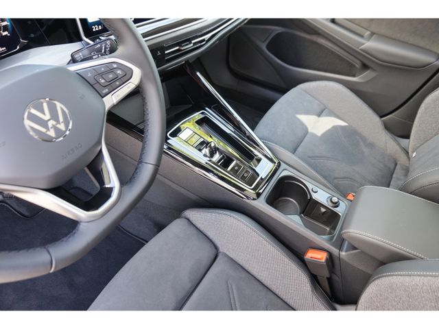 Golf Variant VIII 1.5 eTSI DSG Style *AHK*PANO*