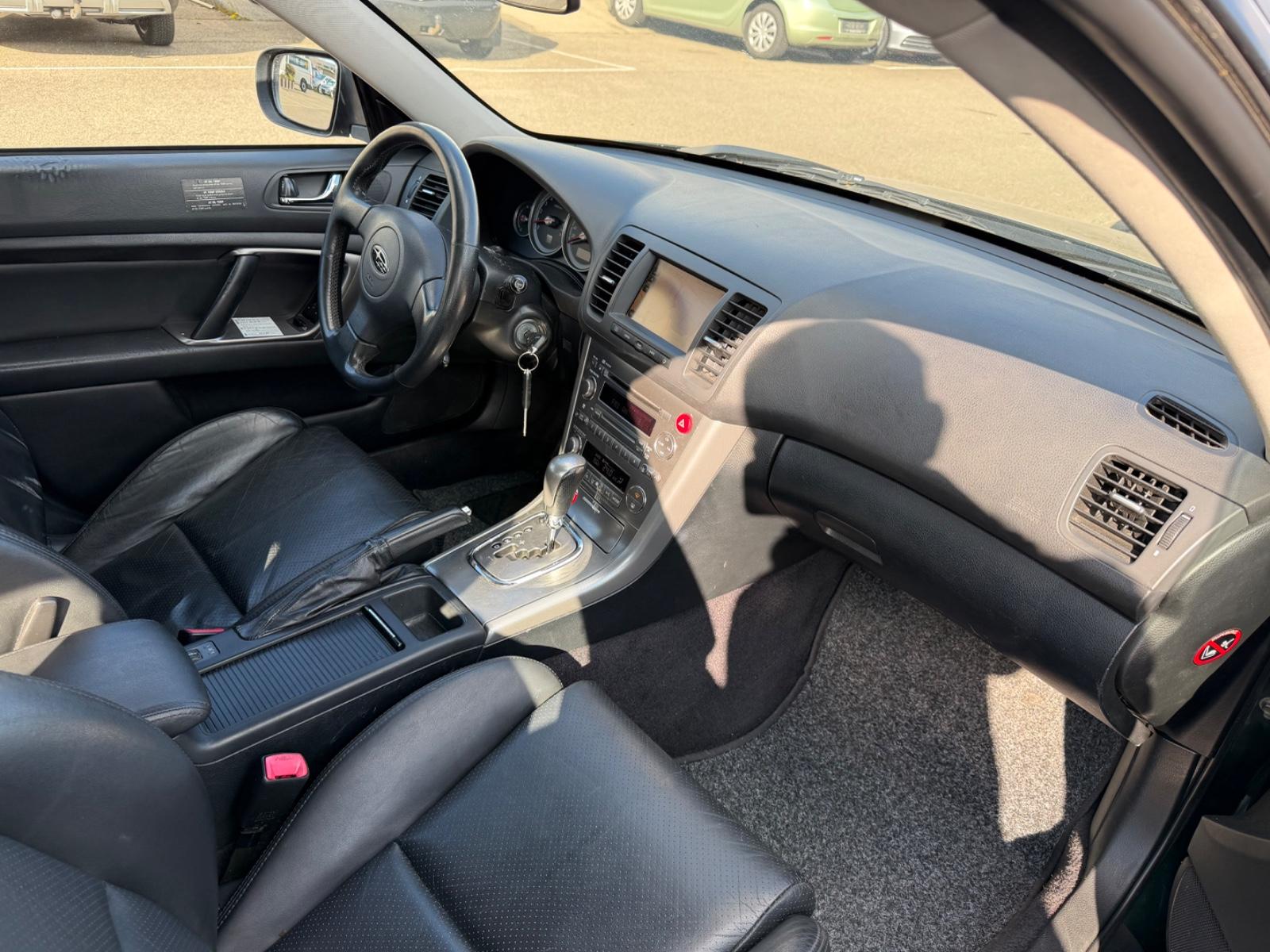 Subaru Legacy,2,5 Autom.Allrad,Navi,Leder,Alu,