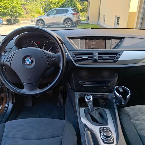 BMW X1 18d S Drive TÜV Neu