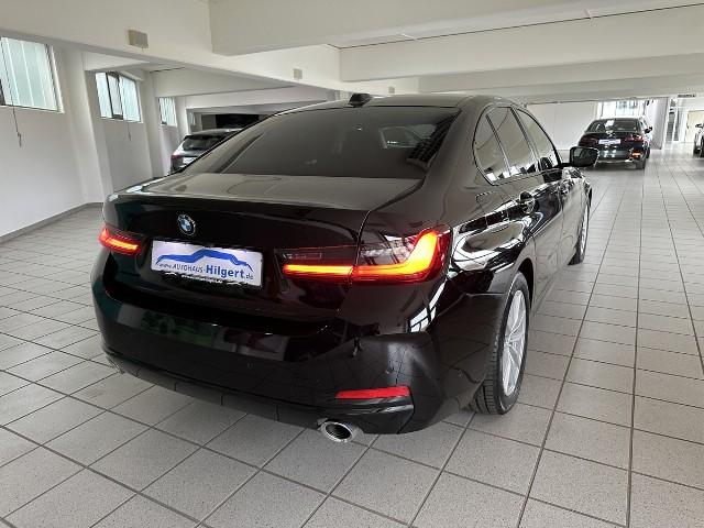 BMW 320 d Limousine xDrive Schiebedach Lenkrad behei