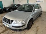 Volkswagen Passat Lim. Comfortline - gebrauchte VW Passat aus dem Jahr 2001