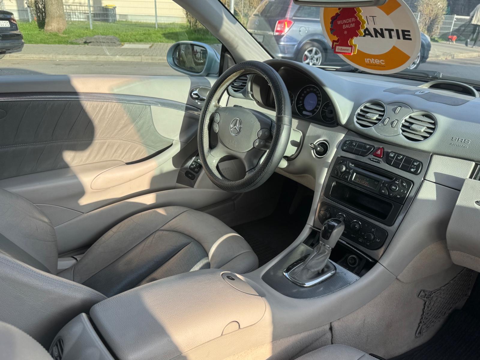 Mercedes-Benz CLK 270 CDI AVANTGARDE AUTOMATIK+LEDER+ALU
