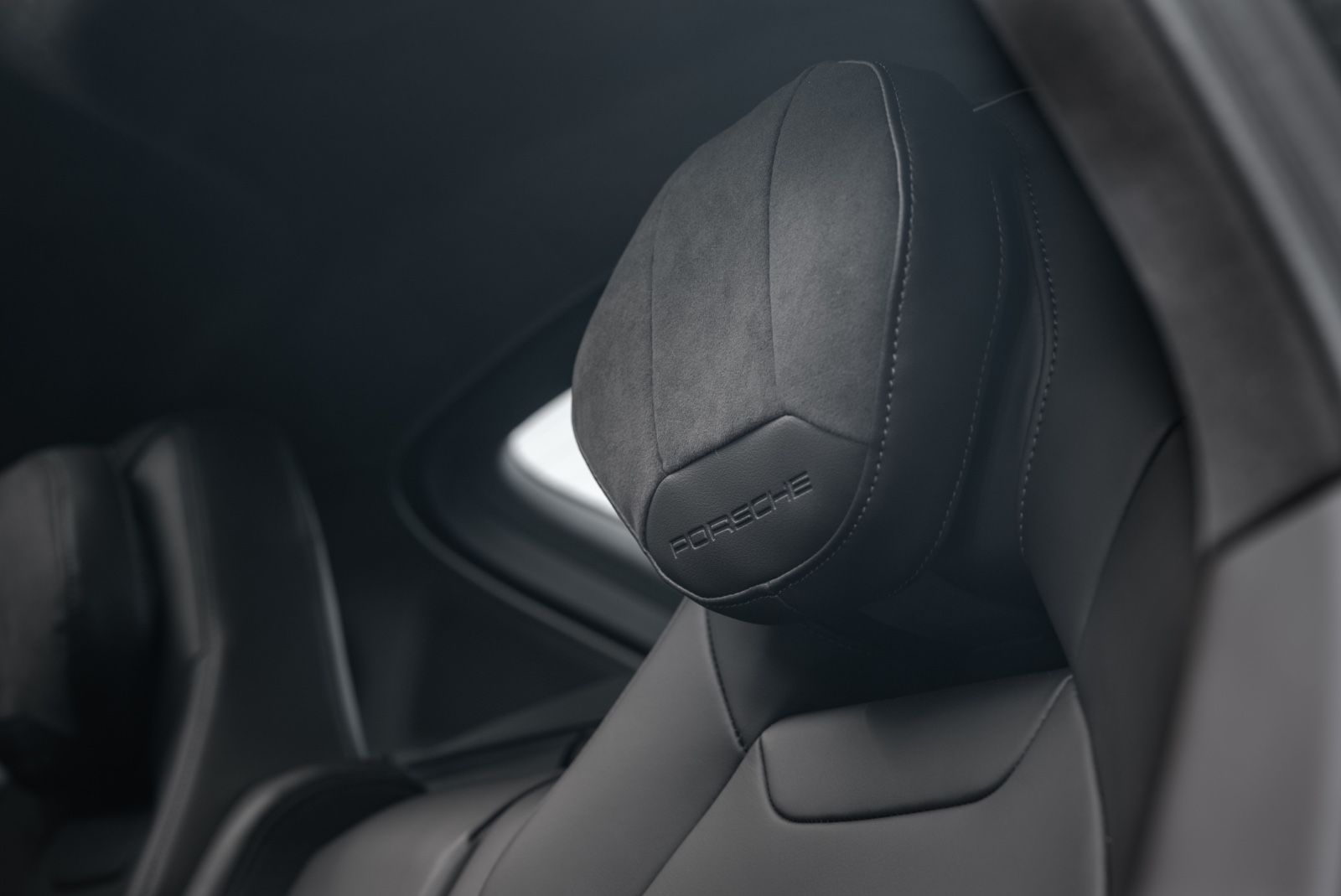 Fahrzeugabbildung Porsche Panamera GTS TOP/NEU/DT. FZG/BURMESTER/PANO