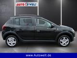 Dacia Sandero II Stepway 90 TCe Klima Tempo BT EcoMode - Dacia Sandero mit Benzin-Antrieb: Dachreling
