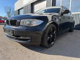BMW 120d Edition Lifestyle *Klima*Navi*Bi-Xenon*Alu - BMW 1 Series: Edition Lifestyle