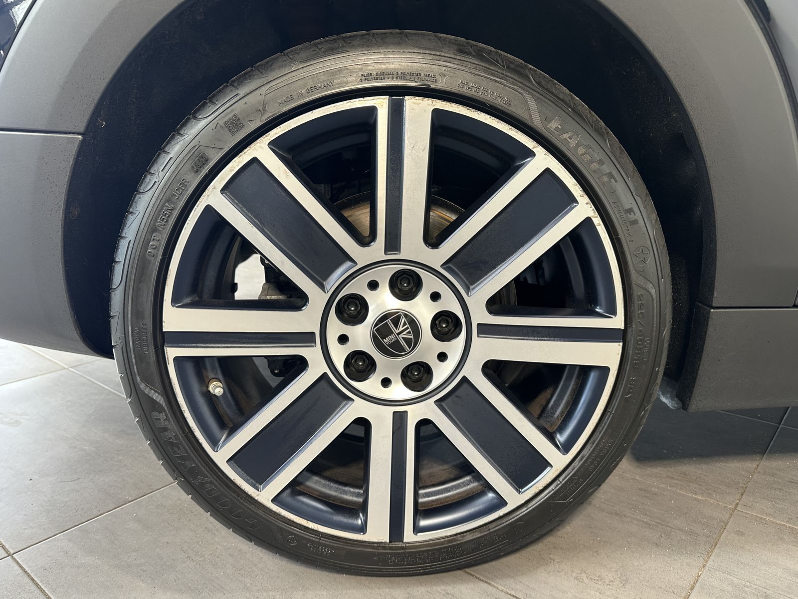 Fahrzeugabbildung MINI Cooper S Clubman Aut. NAV+LED+AHK+H&K+KAMERA+PP