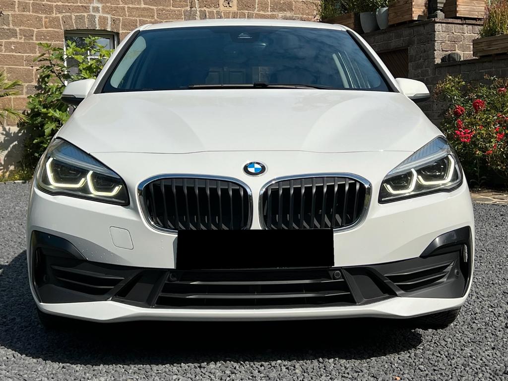 BMW 225