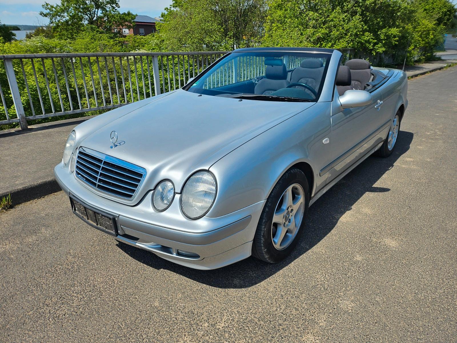 Mercedes-Benz CLK 200 Cabriolet#KLIMA/5GANG/HU/AU JUNI 2028#
