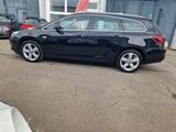 Opel Astra J Sports Tourer, TÜV 02/2026 - Opel Astra aus 2011: Tourer