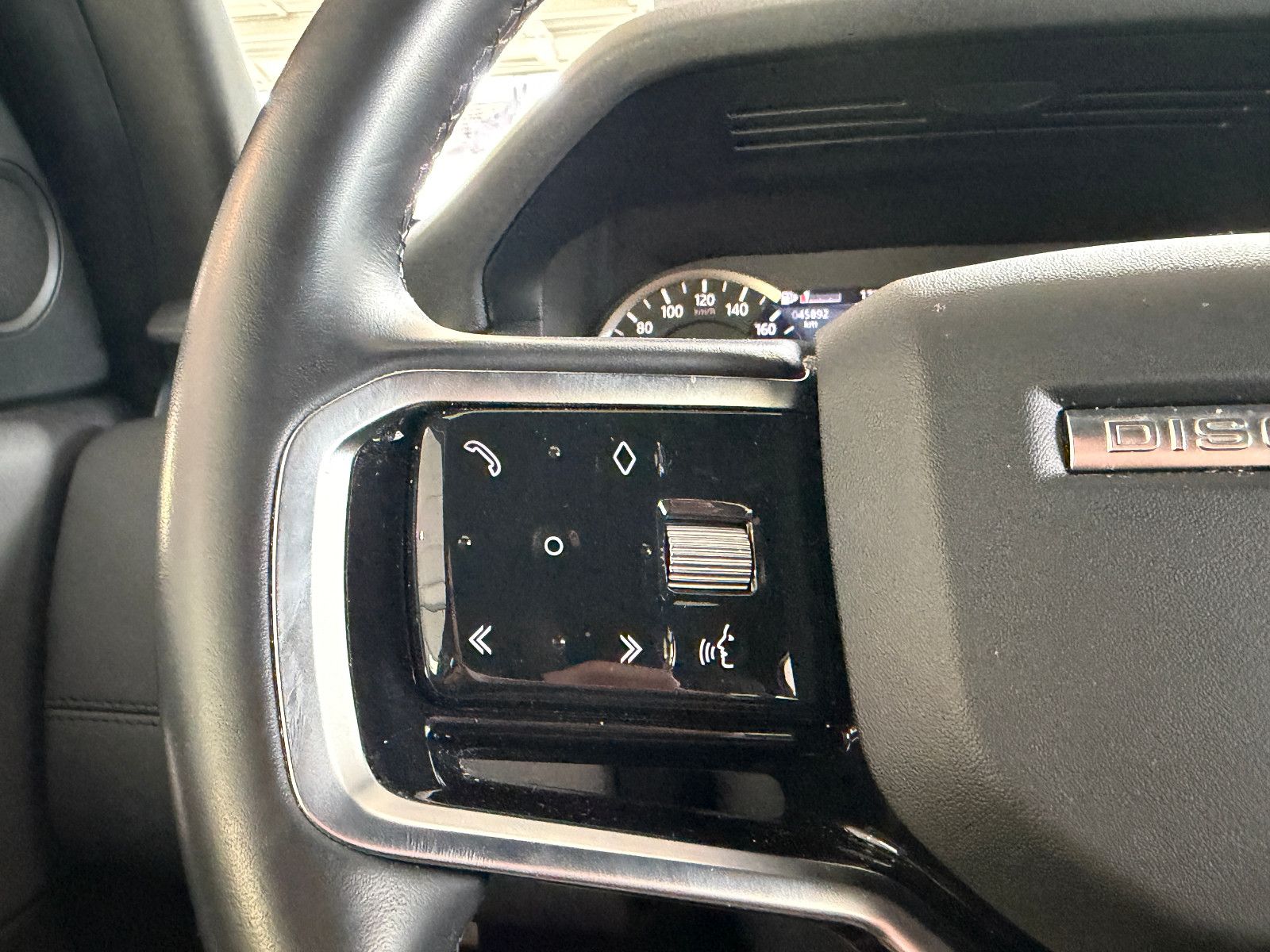 Fahrzeugabbildung Land Rover Discovery Sport S /360°KAM/ACC/NAVI/SHZ/L-HEIZUN