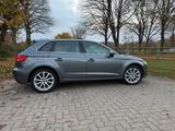 Audi A3 2.0 TDI S tronic design Sportback design - Audi A3 Gebrauchtwagen in Lübeck
