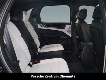 Porsche Cayenne - 8