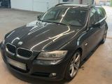 BMW Touring 325d *NAVI*TEMPO*XENON*PANO*PDC - BMW 325 mit Diesel-Antrieb: Kombi, Automatik