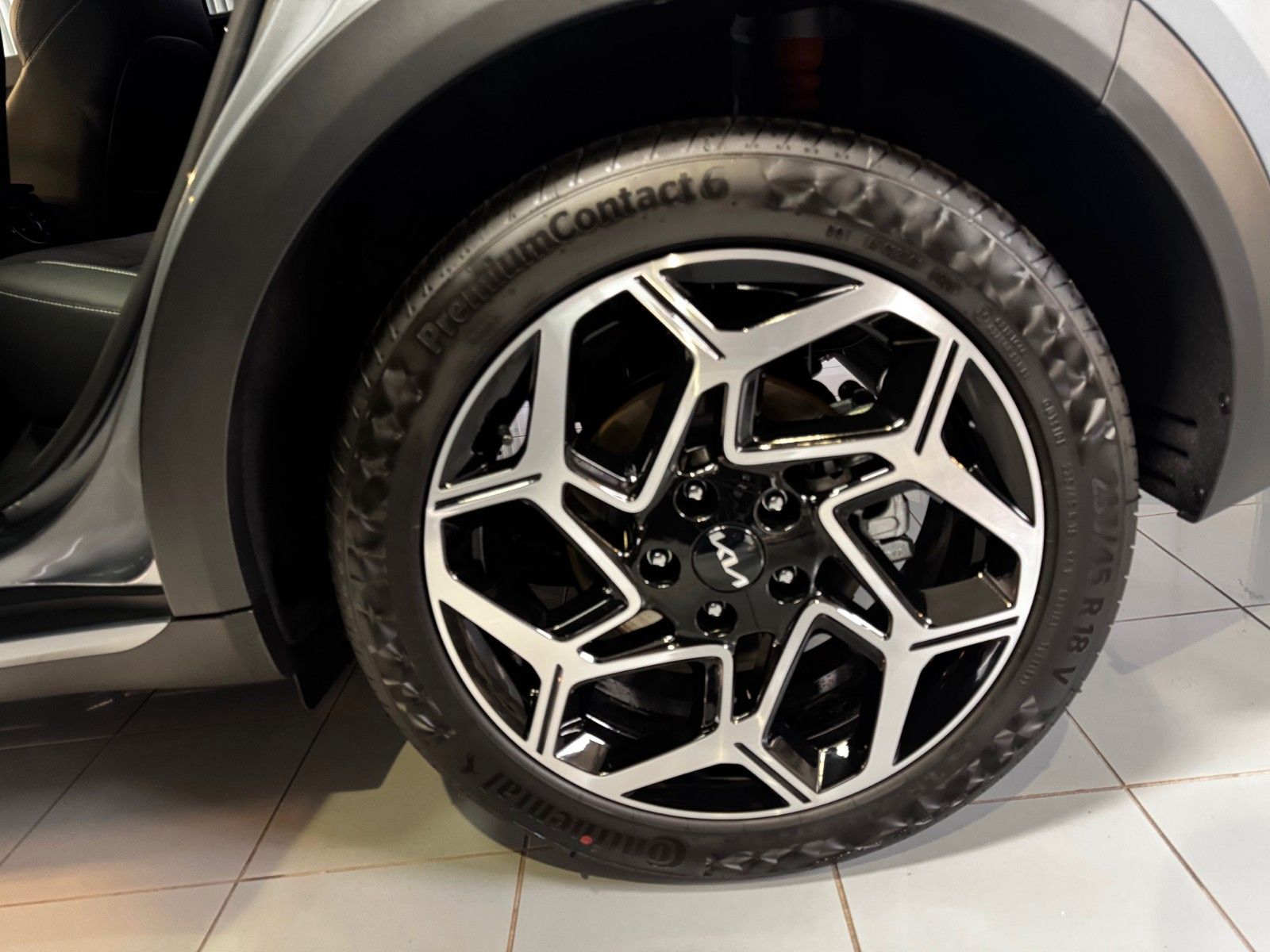 Fahrzeugabbildung Kia XCEED 1.6T 180PS GTL LEDER NAVI KAMERA KLIMAAUT.