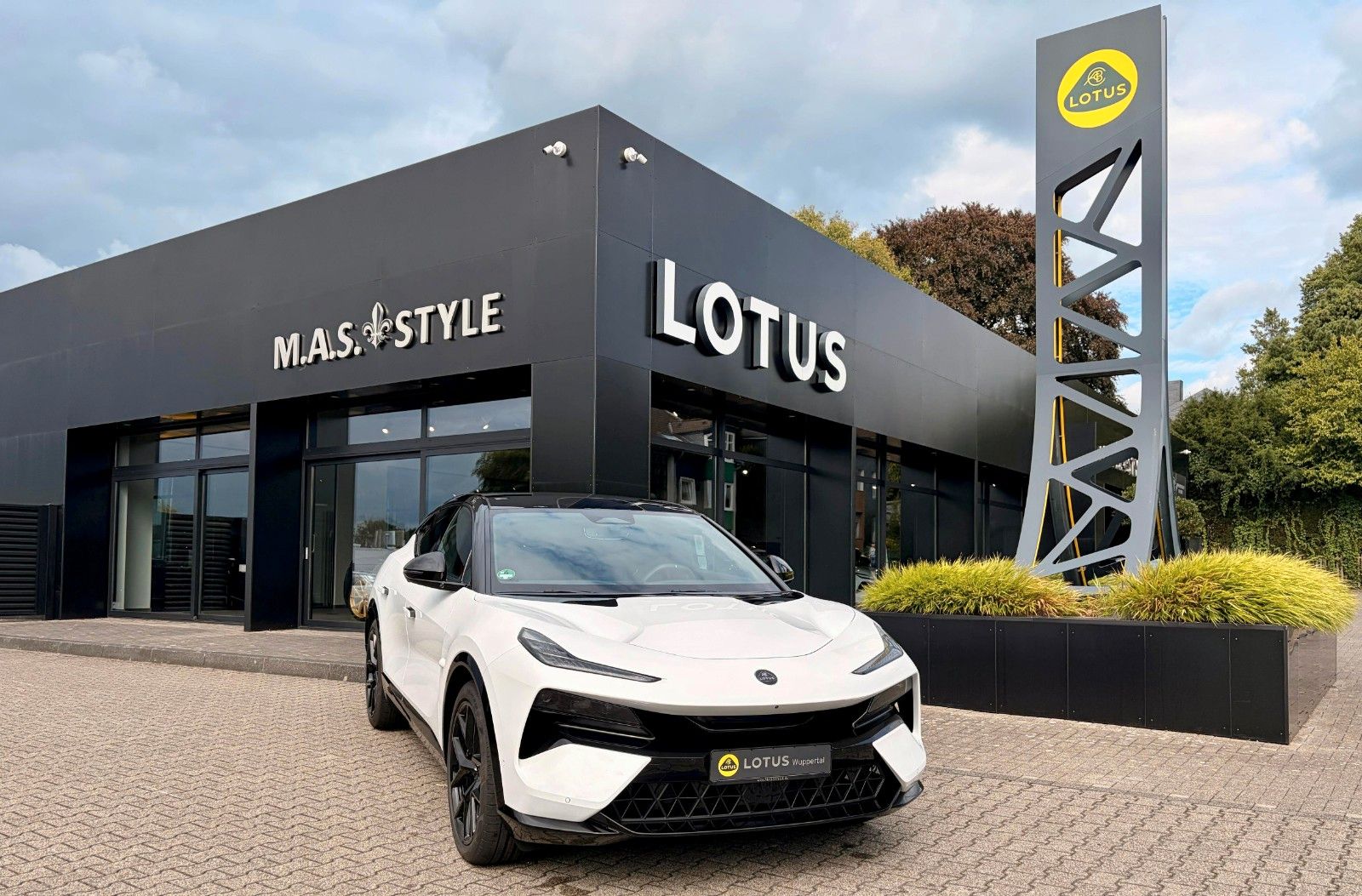 Fahrzeugabbildung Lotus Eletre 600 Sport SE Lotus Wuppertal