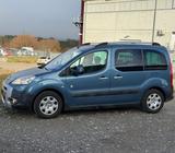 Peugeot Partner Tepee 1.6 HDI *EURO.5*KLIMA*5.SITZER*AHK - gebrauchte Peugeot Partner Tepee aus dem Jahr 2011