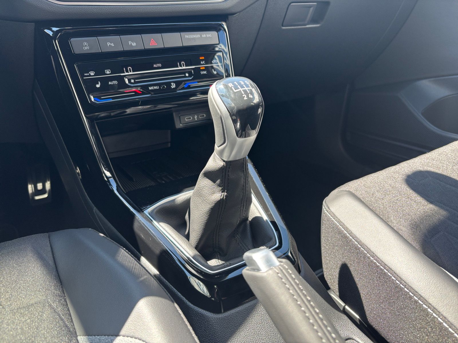 Volkswagen T-Cross - Bild 8