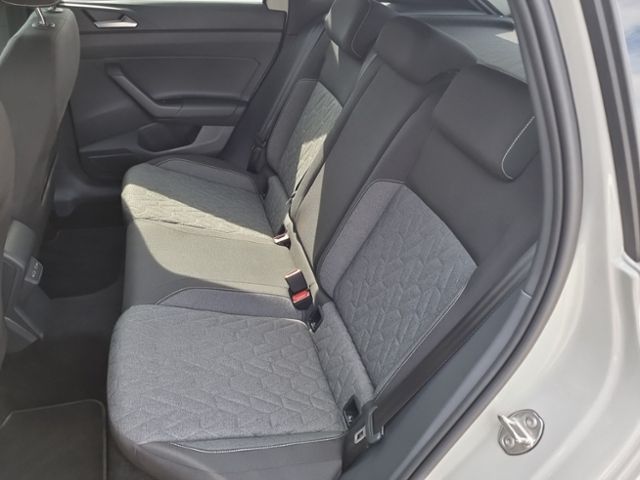Fahrzeugabbildung Volkswagen Taigo 1,0 TSI AHK MATRIX-LED DCP NAVI SHZ PDC AL