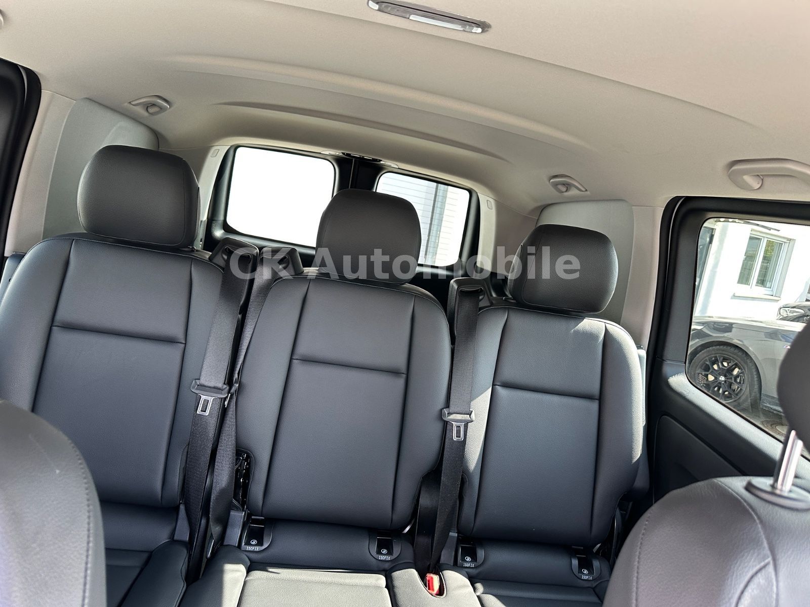 Fahrzeugabbildung Mercedes-Benz Vito Mixto 119 Lang Autom./5 Sitze/Navi/LED/AHK