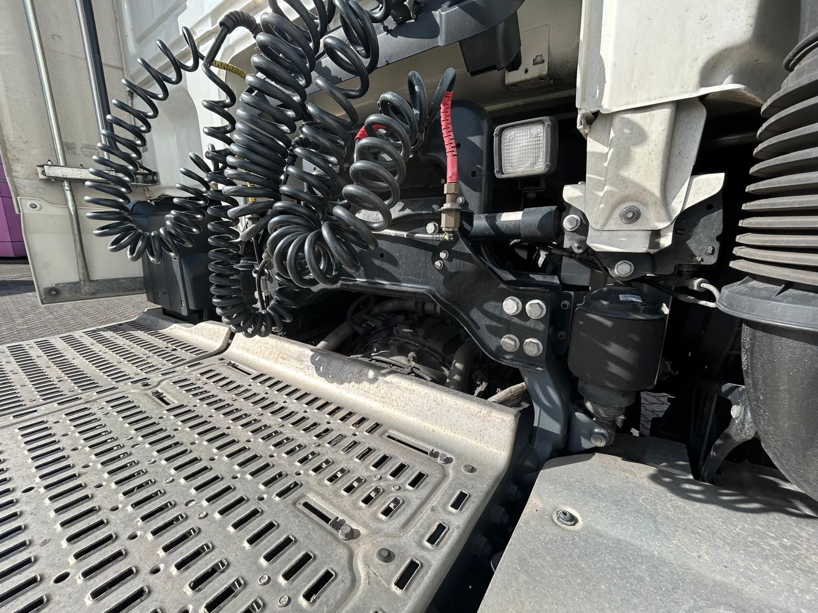 Fahrzeugabbildung DAF XF 530 FT, Intarder, Bj. 2020